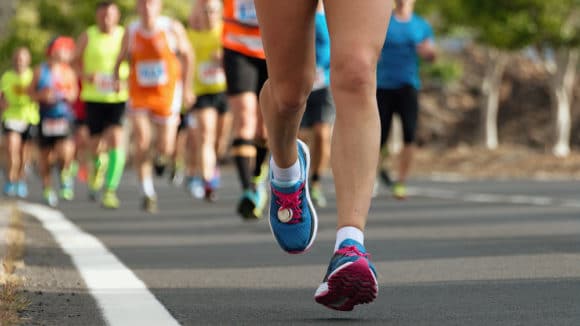 Minustako maratoonariksi? Mitä aloittelijan kannattaa huomoida maratonin harjoitusohjelmaa suunnitellessaan