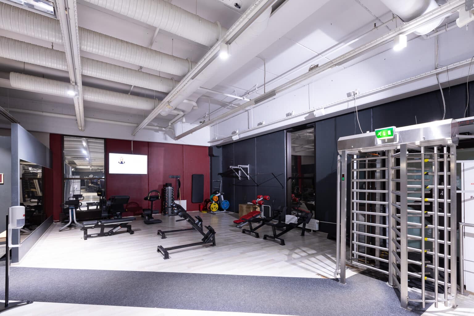 Kuntosali Forever Leppävaara – trendikäs kuntosali