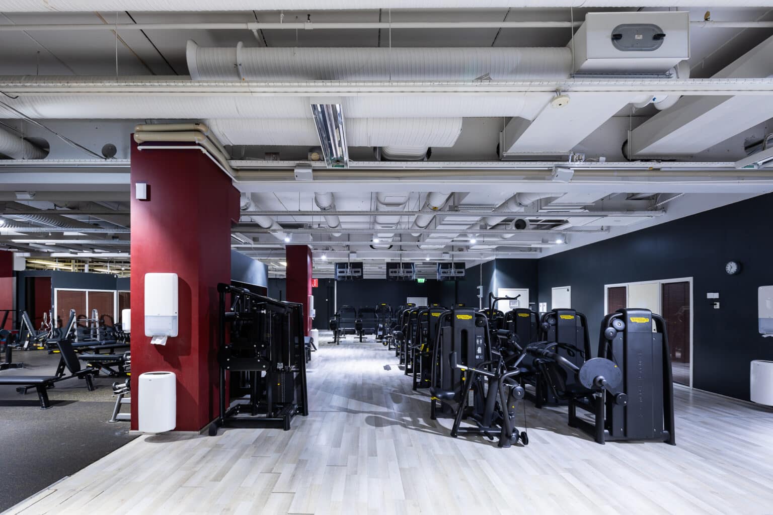 Kuntosali Forever Leppävaara – trendikäs kuntosali